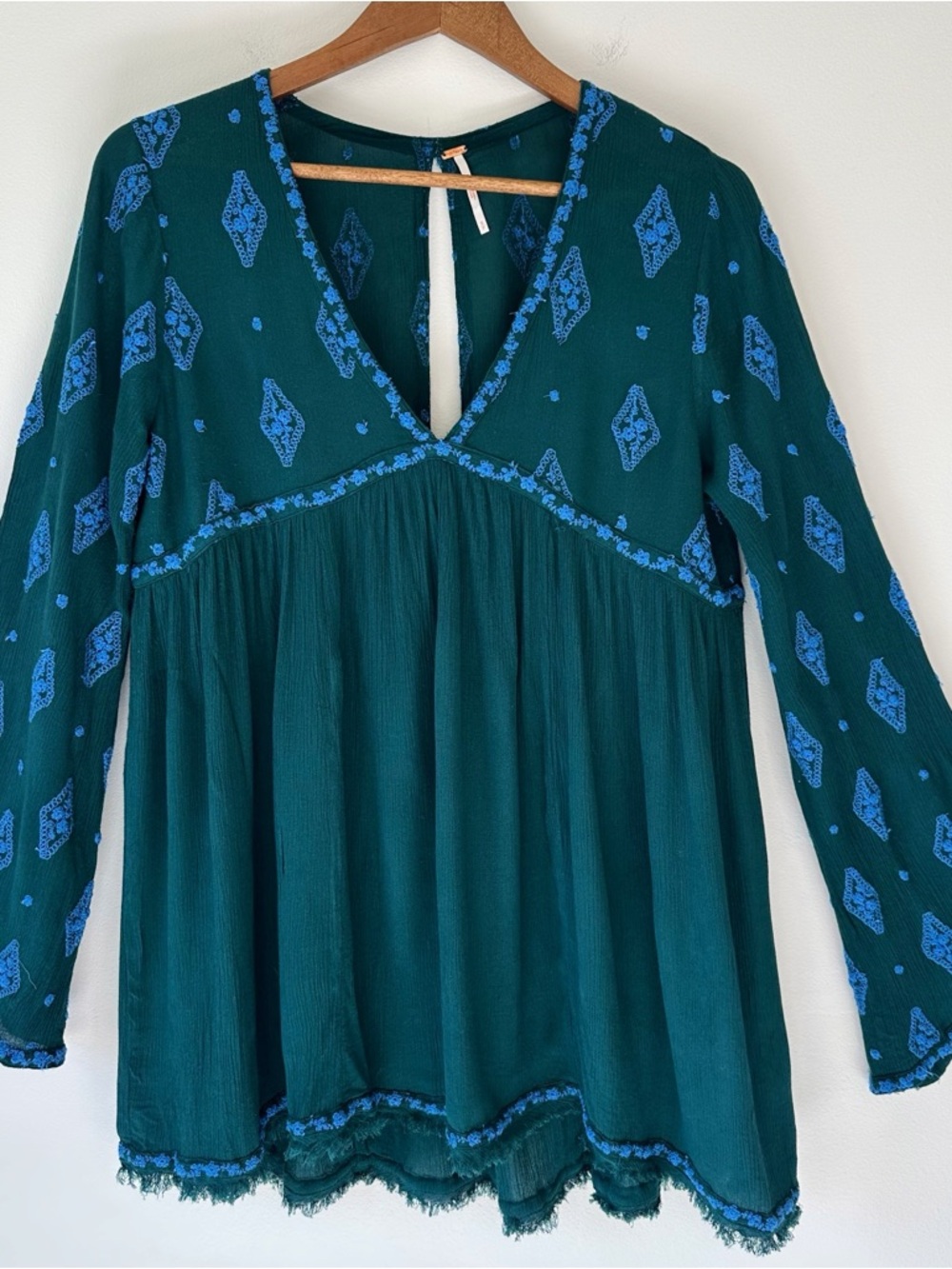 Free People Diamond Embroidered Tunic Top Gauzy Sheer size Small Mermaid Forest - Picture 10 of 16